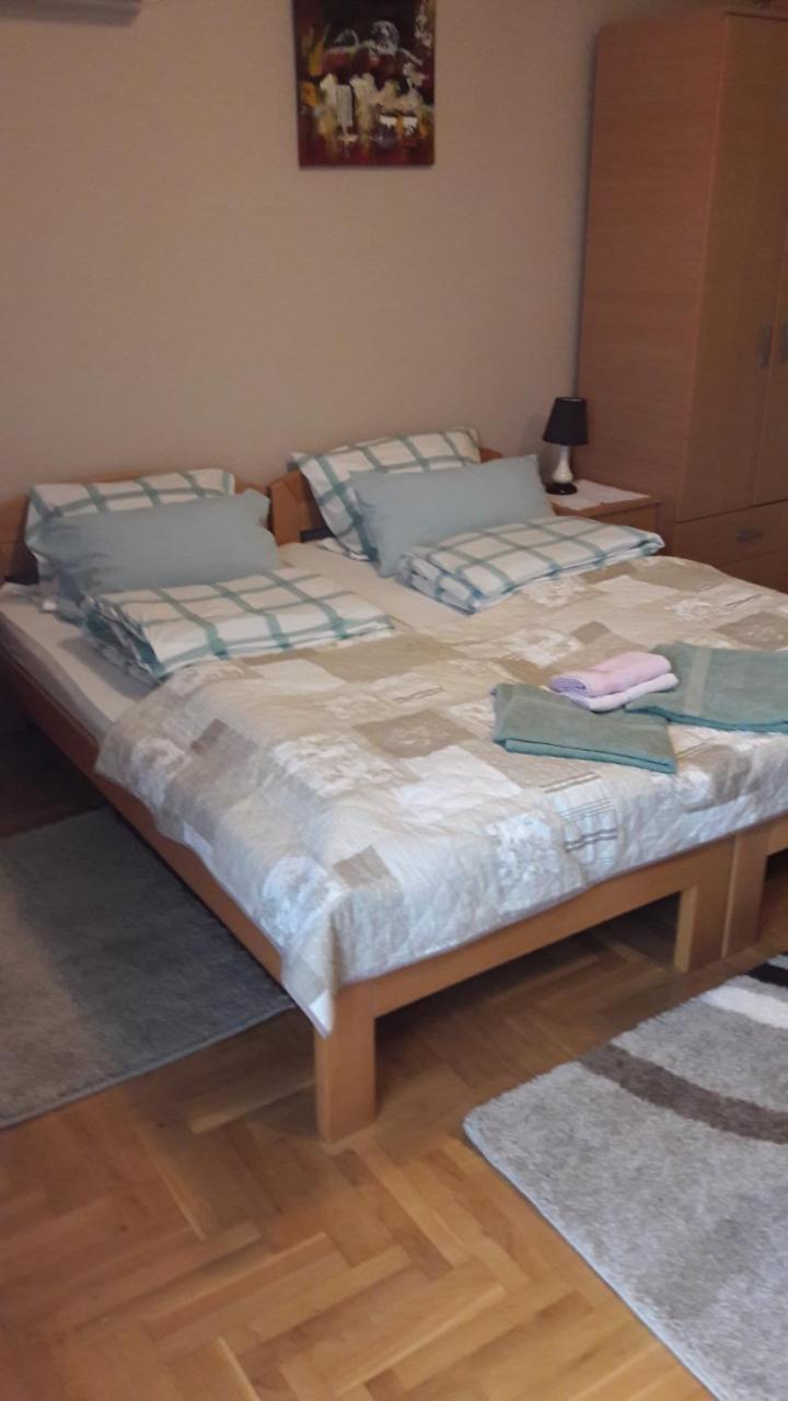Apartmani V&F Vrnjačka Banja Exteriör bild